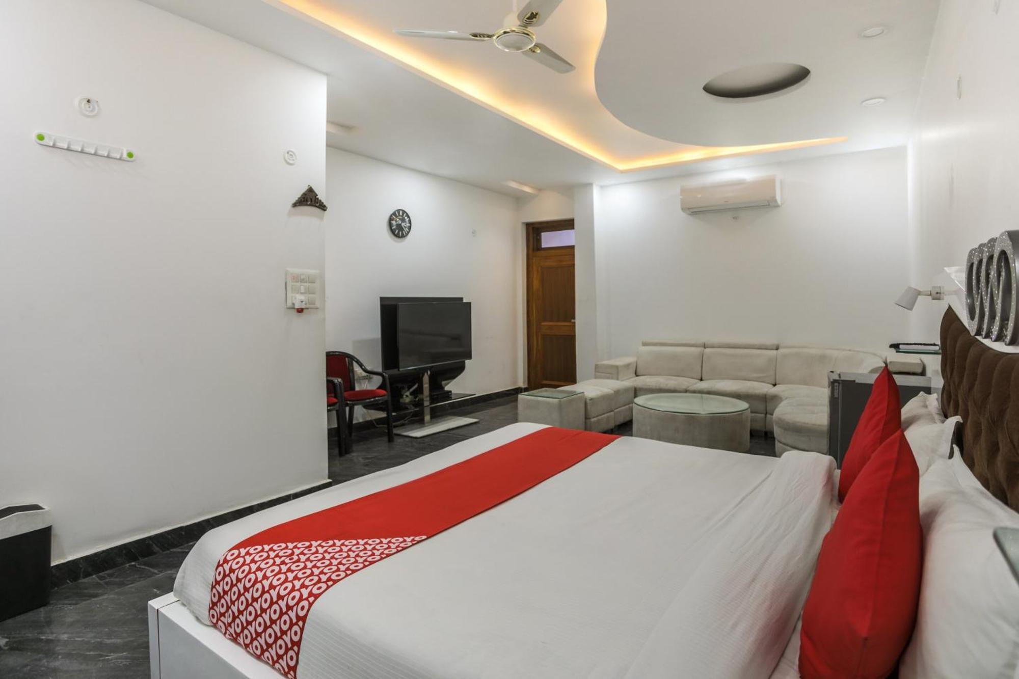 Hotel O Aarush Jhajhar Extérieur photo