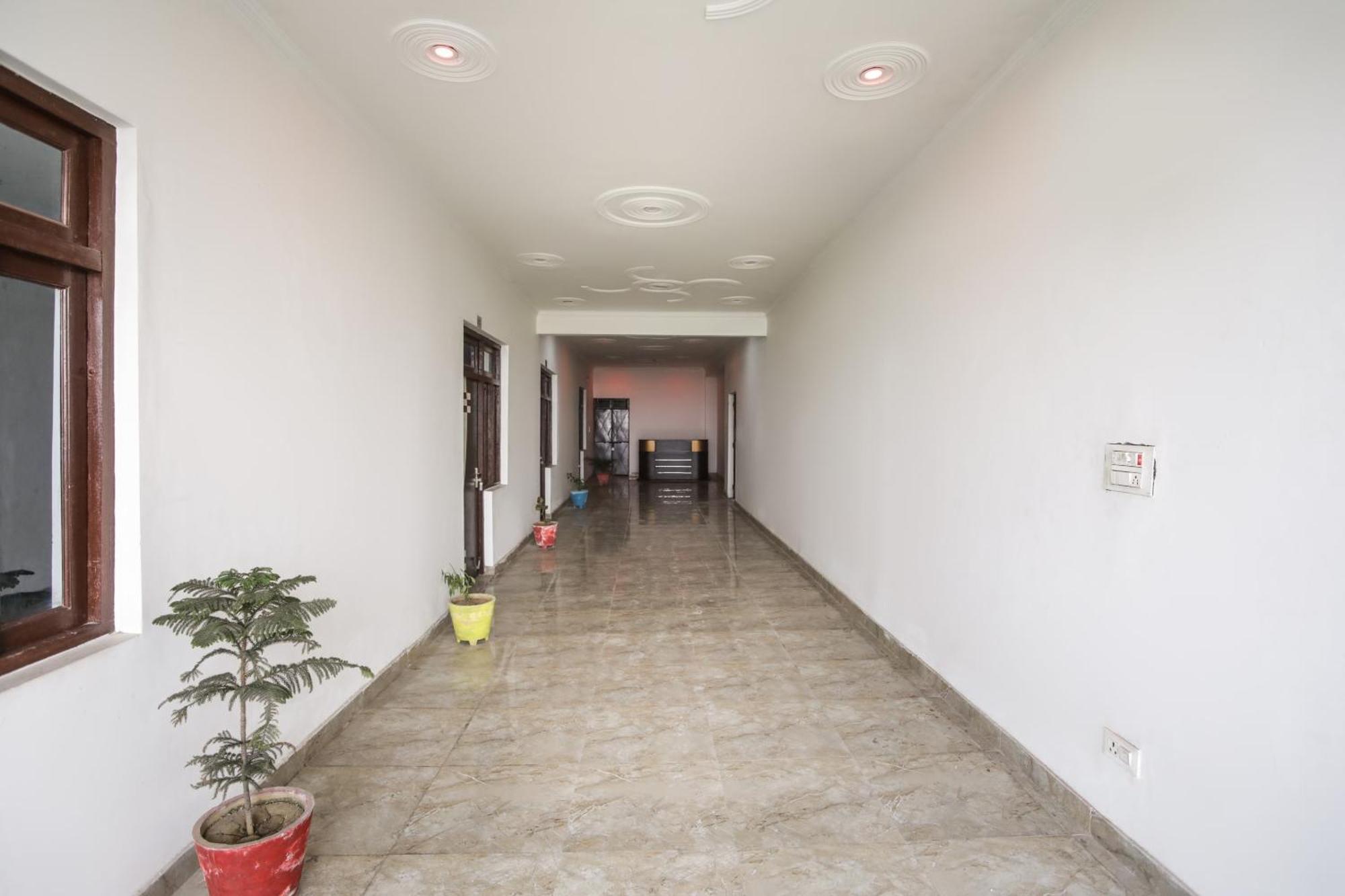 Hotel O Aarush Jhajhar Extérieur photo